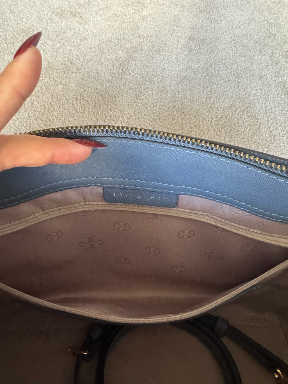 Tory Burch blue hand bag - Picture 4 of 12